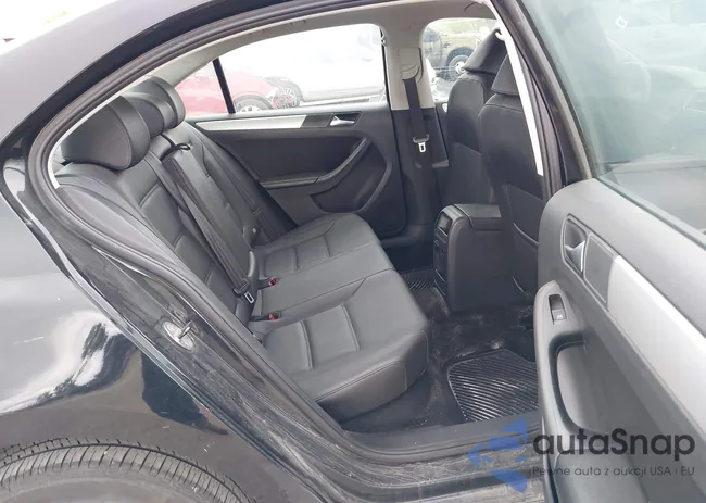 3VWLL7AJ1CM331270: 42274766