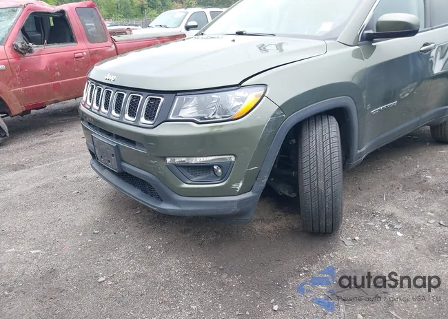 3C4NJDBB8KT828747: 42273871