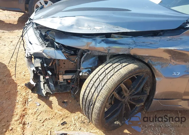 JN1BV7APXFM339061: 42273875