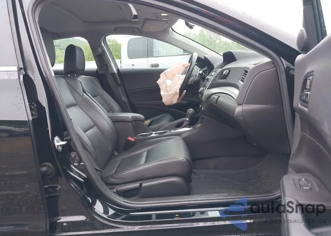 19UDE2F44JA001822: 42273930