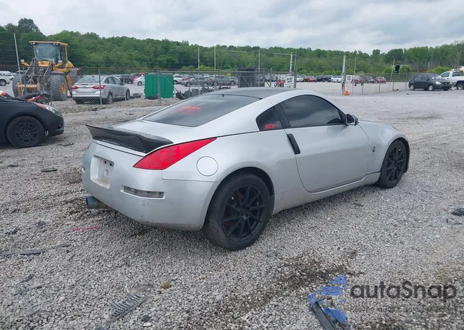 JN1BZ34D78M701963: 42275271