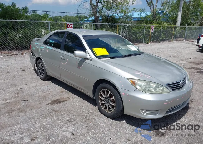 4T1BE30K35U510738: 42275360