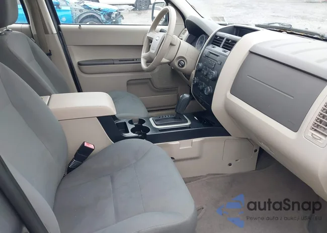 1FMCU92Z08KE45688: 42275426