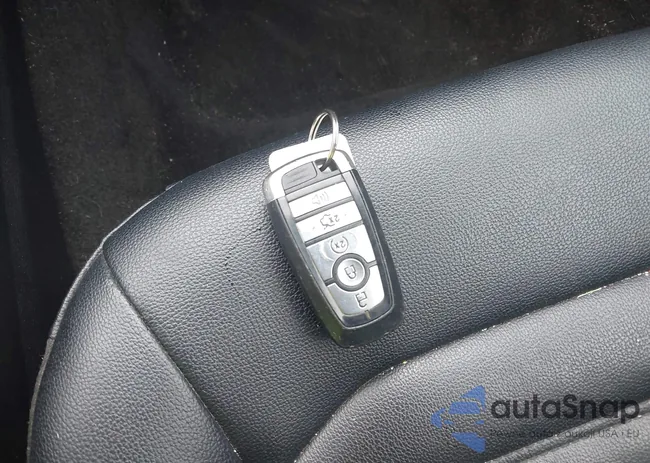 3FA6P0CD2LR152263: 42275603