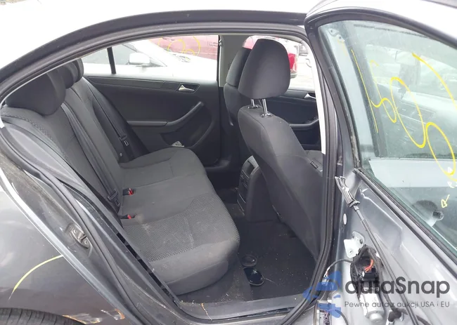 3VW2K7AJ7EM325555: 42275608