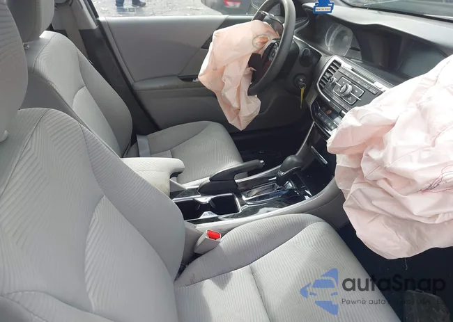 1HGCR2F32HA307919: 42275813