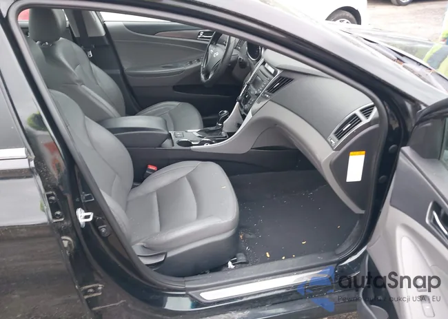 KMHEC4A47FA130944: 42275837