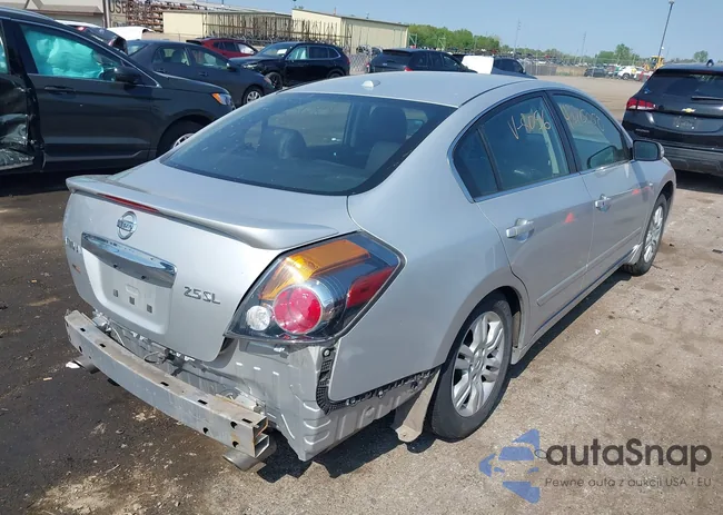 1N4AL2AP8CC208056: 42275050