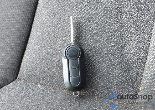 3C6TRVDG9JE122797: 42275056