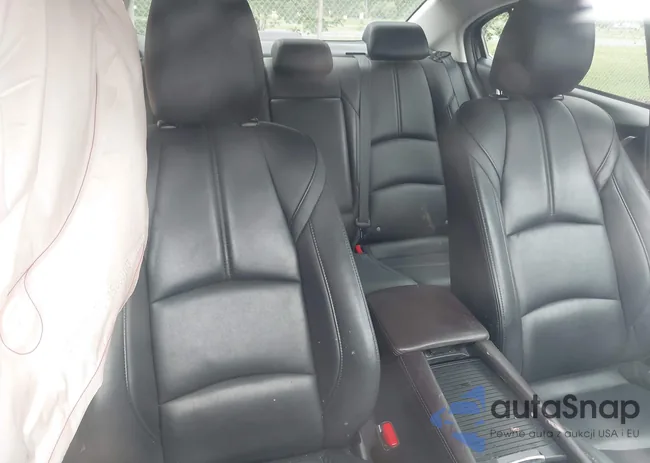 3MZBN1V31JM268280: 42276418