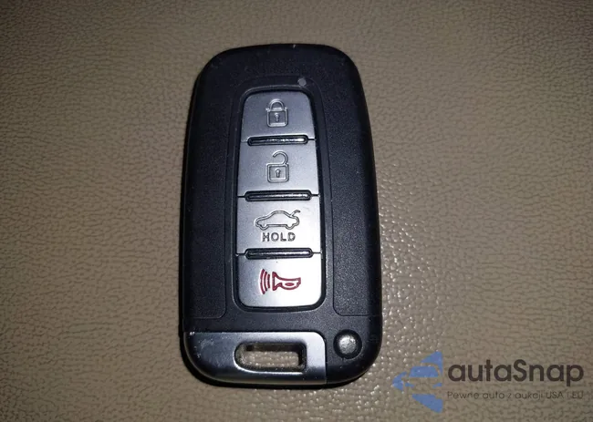 KMHGC4DE6BU117771: 42276431