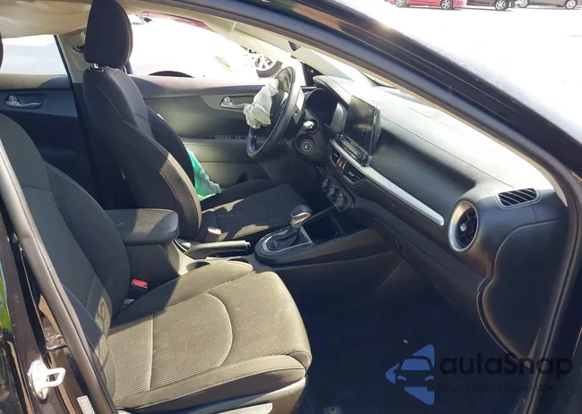 3KPF24AD9LE234887: 42276436