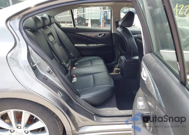 JN1BV7AR9FM421560: 42276486