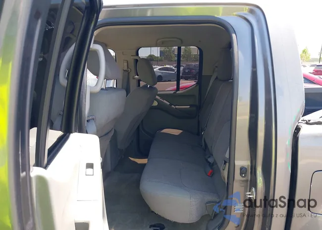 1N6AD0ER3GN787892: 42276787