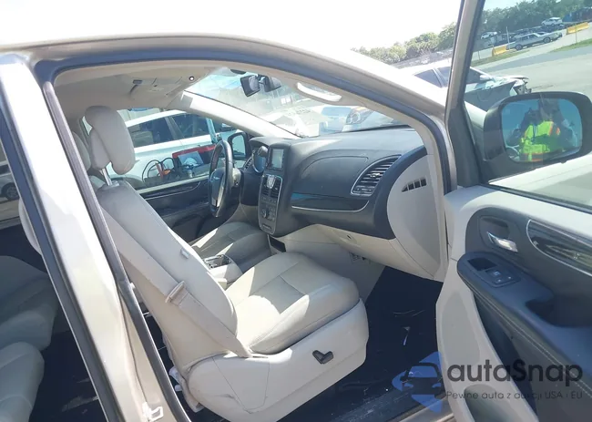 2C4RC1CG9CR297633: 42276824