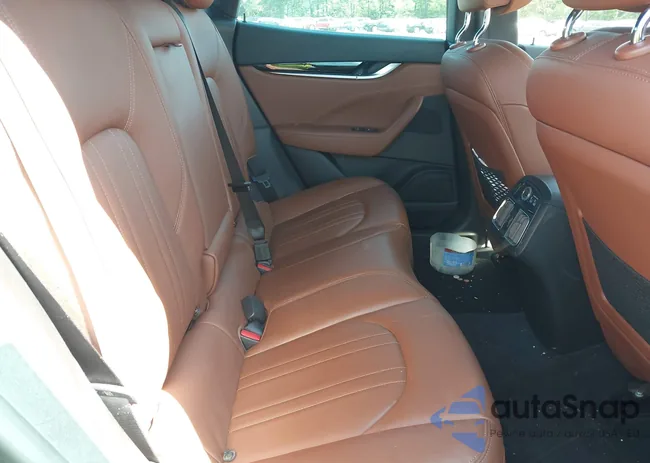 ZN661XUA8KX320520: 42275896