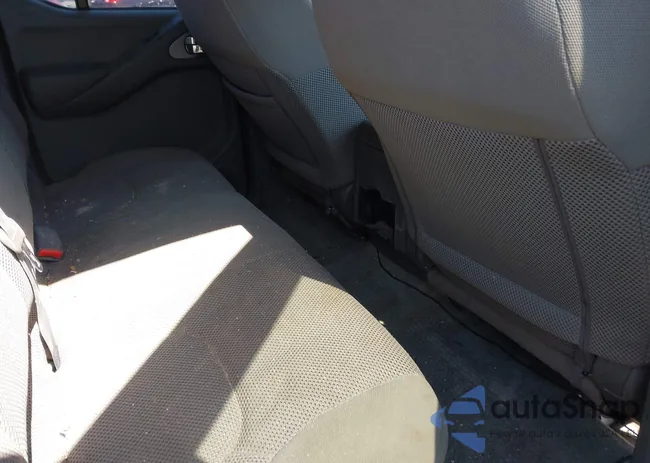 1N6AD0EV2HN765848: 42277319