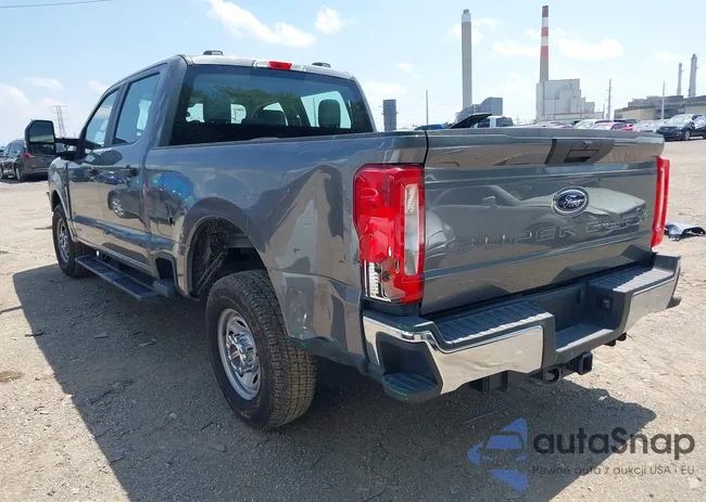 1FT7W2AA9PEE21227: 42277343