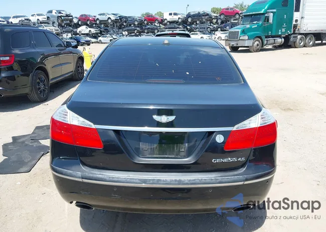 KMHGC4DF0BU131917: 42277731