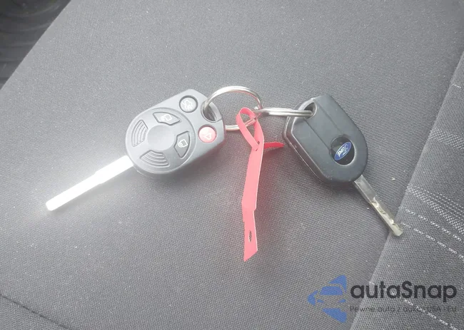 1FADP3F28FL353185: 42277753