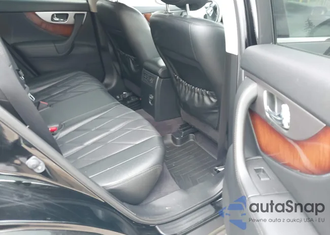 JN8CS1MW6EM410768: 42277832