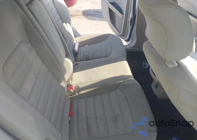 3FA6P0HD9JR148958: 42277052