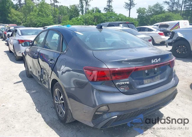 3KPF24ADXPE695697: 42277181