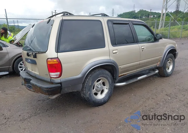 1FMZU83P1YZC35657: 42278366