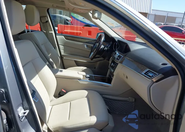 WDDHH8JB3FB114457: 42278428