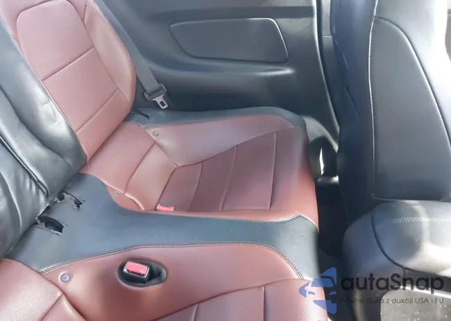 1FA6P8TH7F5332170: 42278642