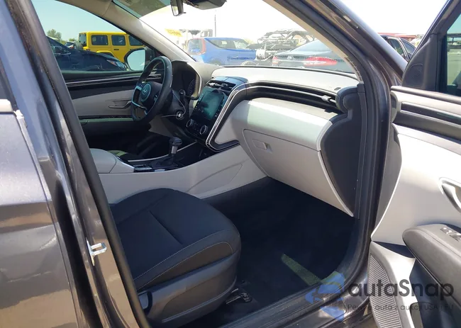 KM8JA3AE4NU053325: 42278707