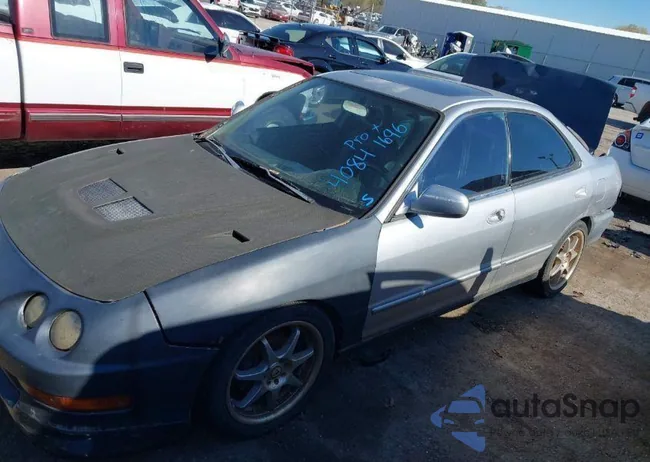 JH4DB76611S001520: 42278811