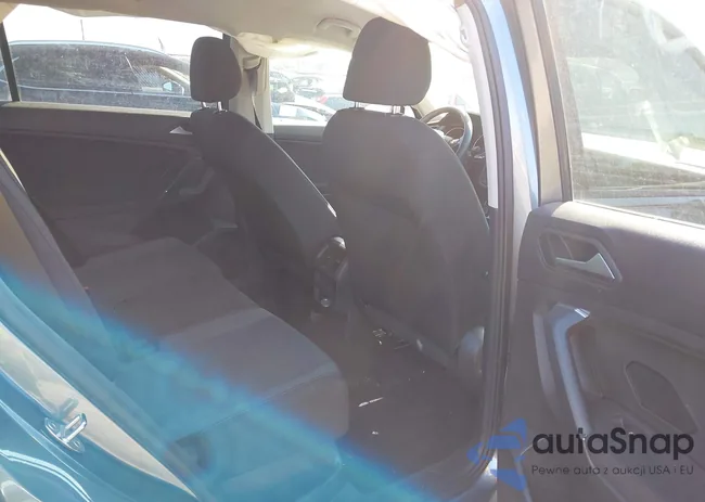 3VV0B7AX4LM133653: 42278854