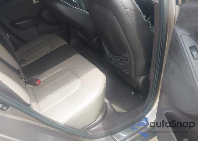 KM8JU3AC8DU587576: 42277921