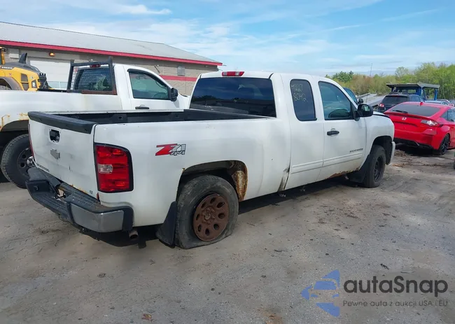 1GCSKSE39AZ136352: 42278042