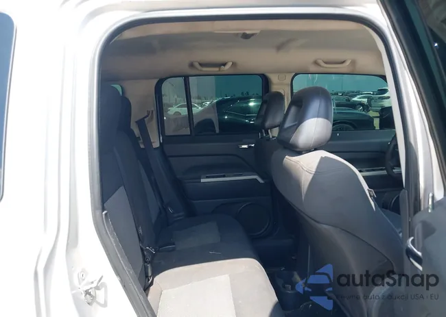 1J8FT28088D796513: 42278059