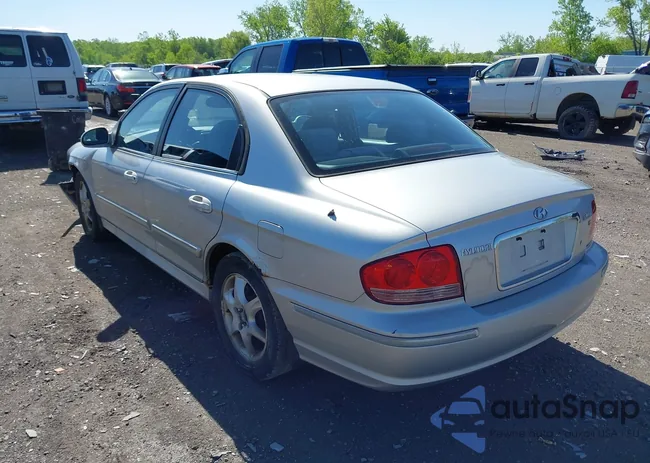 KMHWF35H15A142041: 42278122