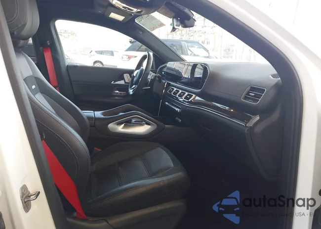 4JGFD8KB7MA372992: 42279322