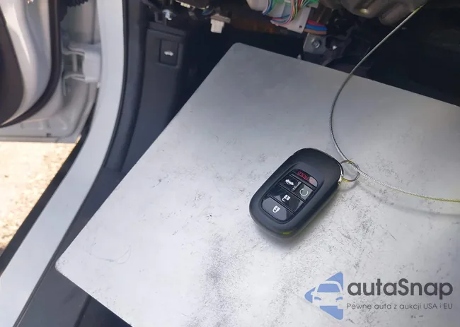 1HGCY2F68RA052031: 42279362