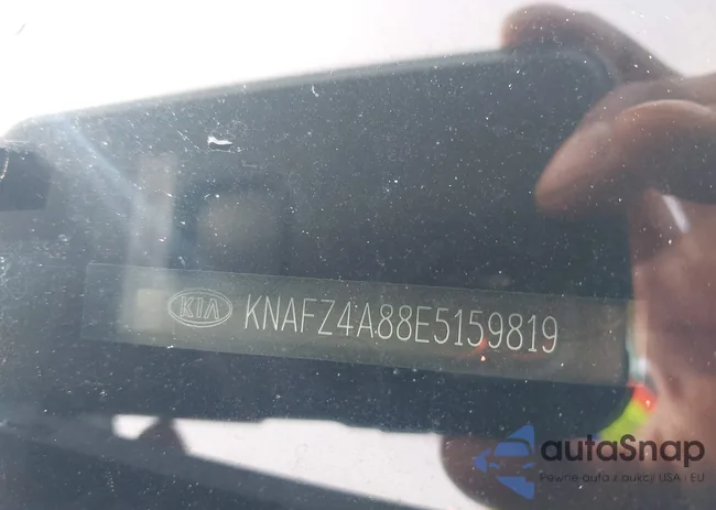 KNAFZ4A88E5159819: 42279657