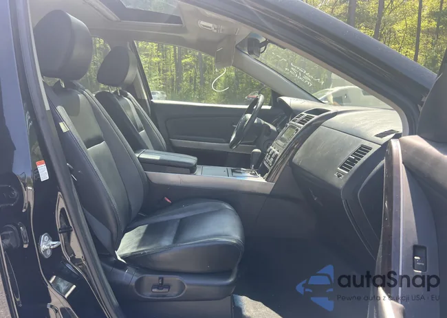 JM3TB3DV3B0302715: 42279796