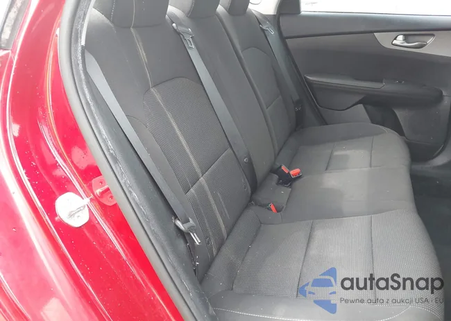 3KPF24AD4KE063447: 42278872