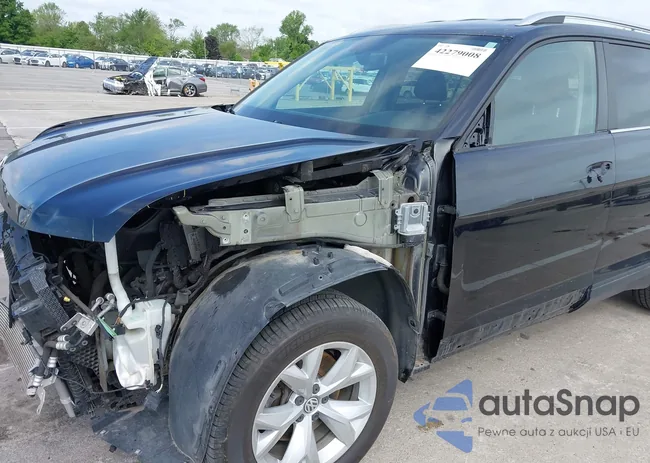 1V2CR2CA7JC535473: 42279008