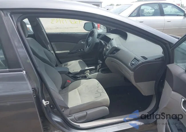 2HGFB2F8XCH570683: 42279183