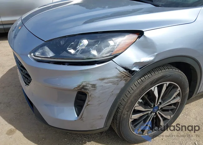 1FMCU0G68NUB64197: 42279268