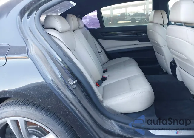 WBAKB8C57CC964815: 42280323