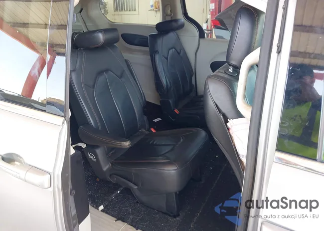 2C4RC1BGXHR529987: 42280806