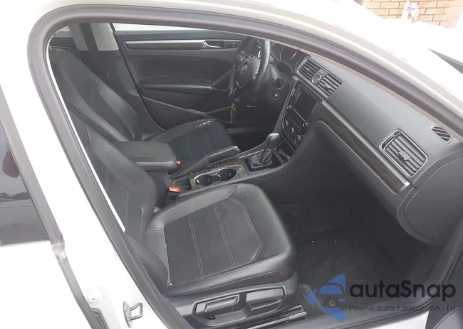 1VWBS7A35GC047664: 42279911