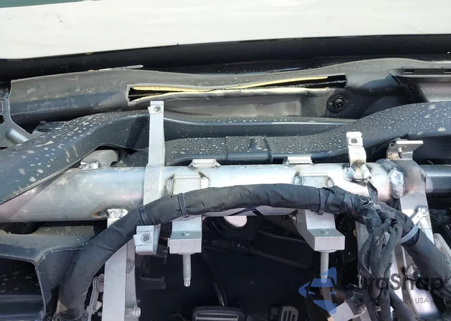 1G6A15S6XH0143312: 42279975