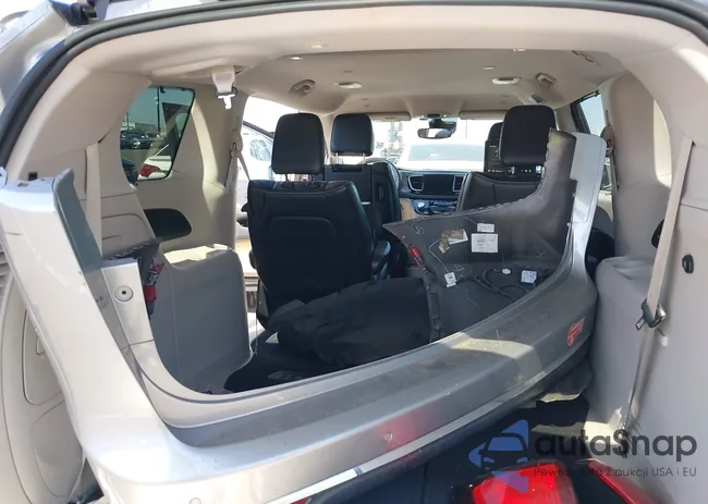 2C4RC1N72JR213288: 42279996